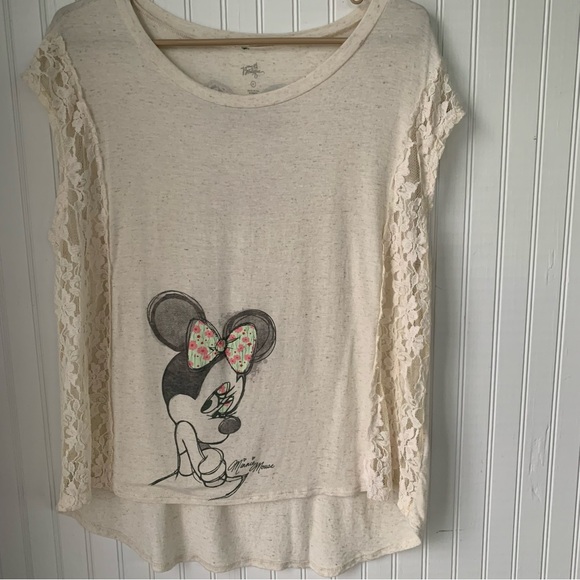 Disney Boutique Minnie Mouse Cream Tee with a Row of of Floral Bows down back - Picture 2 of 9